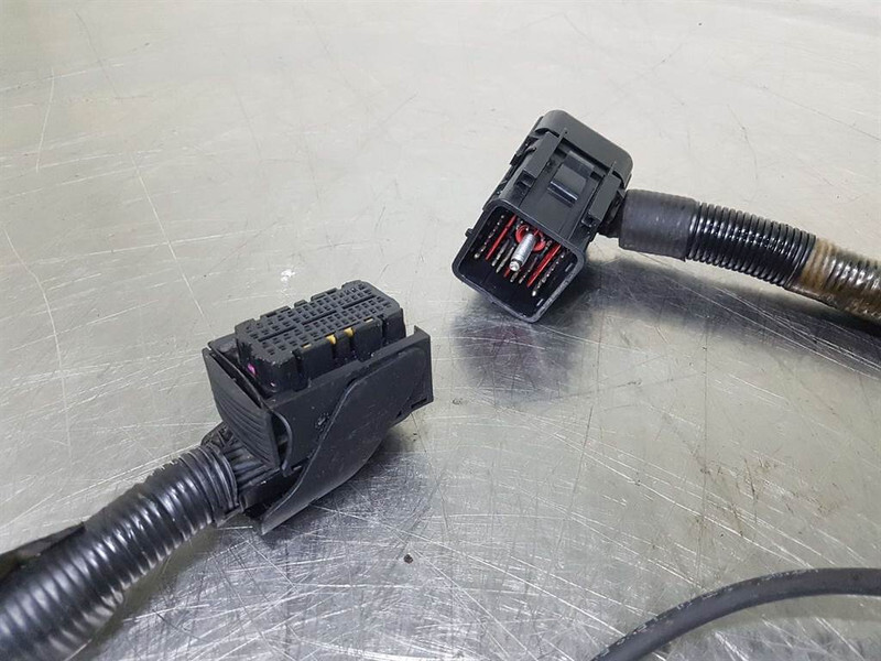 Ahlmann AZ150E - Wiring harness/Kabelbaum/Kabelboom - Електрическа система за Строителна техника: снимка 3 Ahlmann AZ150E - Wiring harness/Kabelbaum/Kabelboom - Електрическа система за Строителна техника: снимка 3