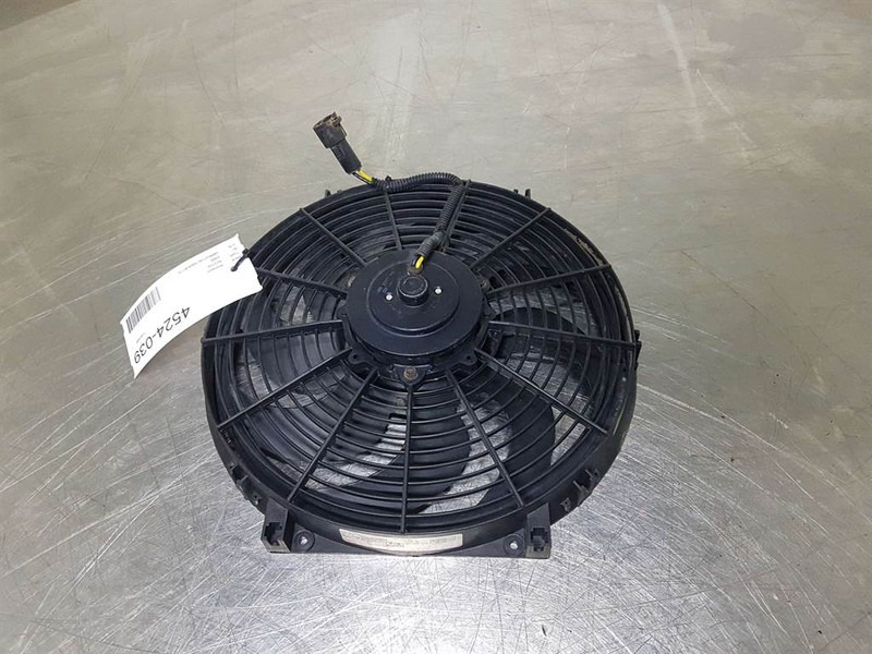 Ahlmann AZ210E-Spal 12VDC-Fan/Lüfter/Ventilator - Електрическа система за Строителна техника: снимка 1 Ahlmann AZ210E-Spal 12VDC-Fan/Lüfter/Ventilator - Електрическа система за Строителна техника: снимка 1