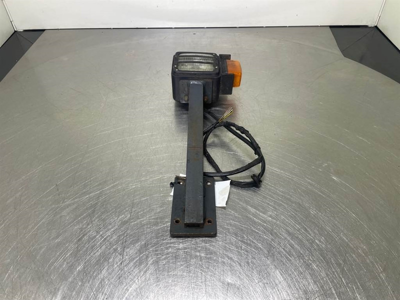 Ahlmann AZ6-4145335O/4193448A-Light/Leuchte/Verlichting - Електрическа система за Строителна техника: снимка 2 Ahlmann AZ6-4145335O/4193448A-Light/Leuchte/Verlichting - Електрическа система за Строителна техника: снимка 2