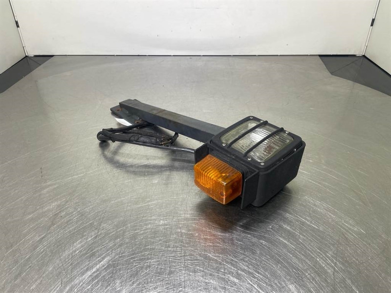 Ahlmann AZ6-4145335O/4193448A-Light/Leuchte/Verlichting - Електрическа система за Строителна техника: снимка 4 Ahlmann AZ6-4145335O/4193448A-Light/Leuchte/Verlichting - Електрическа система за Строителна техника: снимка 4