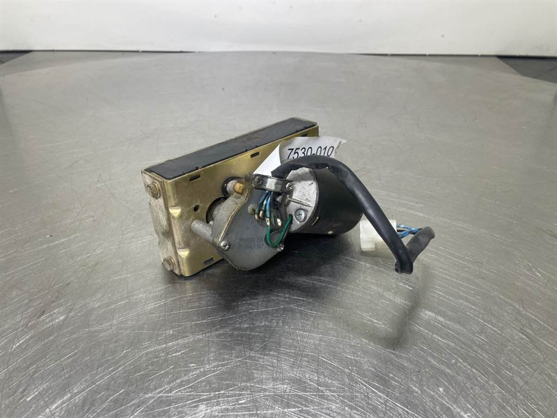 Ahlmann AZ6-4197706A-OSLV 9900153-Wiper motor/Wischermotor - Електрическа система за Строителна техника: снимка 4 Ahlmann AZ6-4197706A-OSLV 9900153-Wiper motor/Wischermotor - Електрическа система за Строителна техника: снимка 4