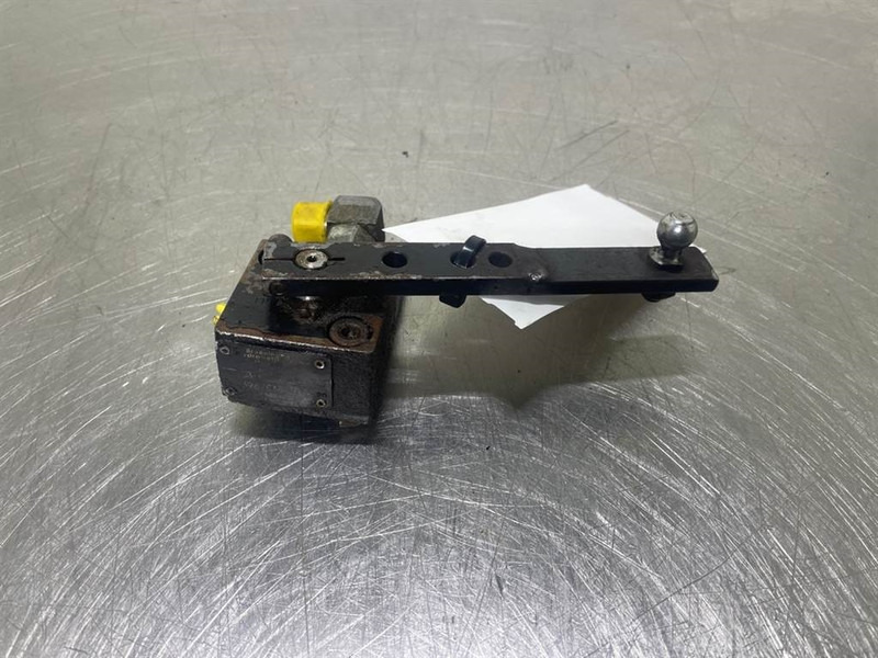 Ahlmann AZ6-4198071A-Valve/Ventile/Ventiel - Хидравлика за Строителна техника: снимка 3 Ahlmann AZ6-4198071A-Valve/Ventile/Ventiel - Хидравлика за Строителна техника: снимка 3