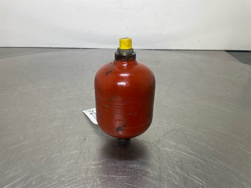 Ahlmann AZ6-Bosch 0531502506-Accumulator/Hydrospeicher - Хидравлика за Строителна техника: снимка 2 Ahlmann AZ6-Bosch 0531502506-Accumulator/Hydrospeicher - Хидравлика за Строителна техника: снимка 2