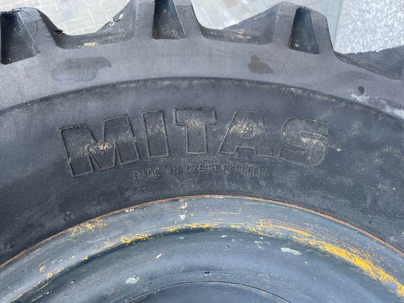 Ahlmann AZ6-Mitas 405/70-20 (16/70-20)-Tire/Reifen/Band - Гуми и джанти за Строителна техника: снимка 5 Ahlmann AZ6-Mitas 405/70-20 (16/70-20)-Tire/Reifen/Band - Гуми и джанти за Строителна техника: снимка 5