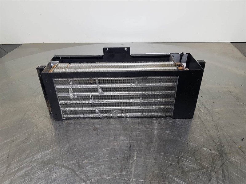 Atlas AR65-Avrora 151-AT1-0001-AR65-Airco condenser - Рама/ Шаси за Строителна техника: снимка 3 Atlas AR65-Avrora 151-AT1-0001-AR65-Airco condenser - Рама/ Шаси за Строителна техника: снимка 3