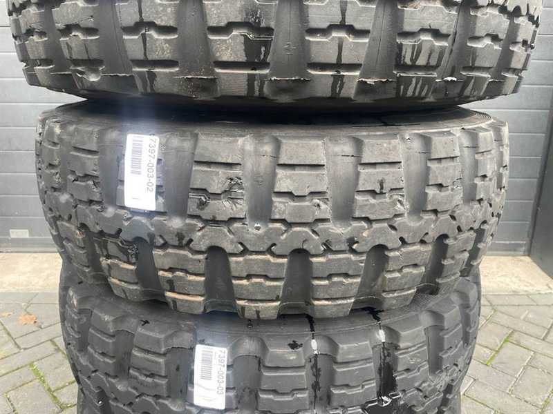 Atlas AR65-Continental 12.5R20-Tire/Reifen/Band - Гуми и джанти за Строителна техника: снимка 5 Atlas AR65-Continental 12.5R20-Tire/Reifen/Band - Гуми и джанти за Строителна техника: снимка 5