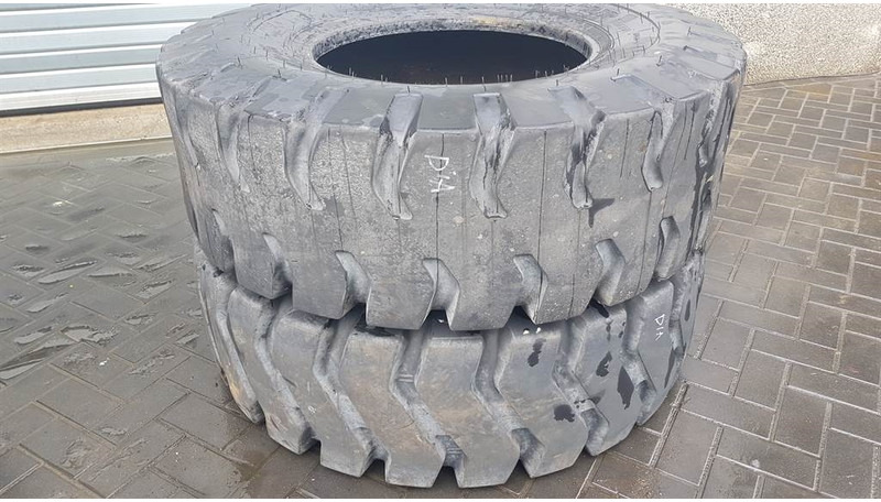 BKT 17.5-25 - Tyre/Reifen/Band - Гума за Строителна техника: снимка 1 BKT 17.5-25 - Tyre/Reifen/Band - Гума за Строителна техника: снимка 1