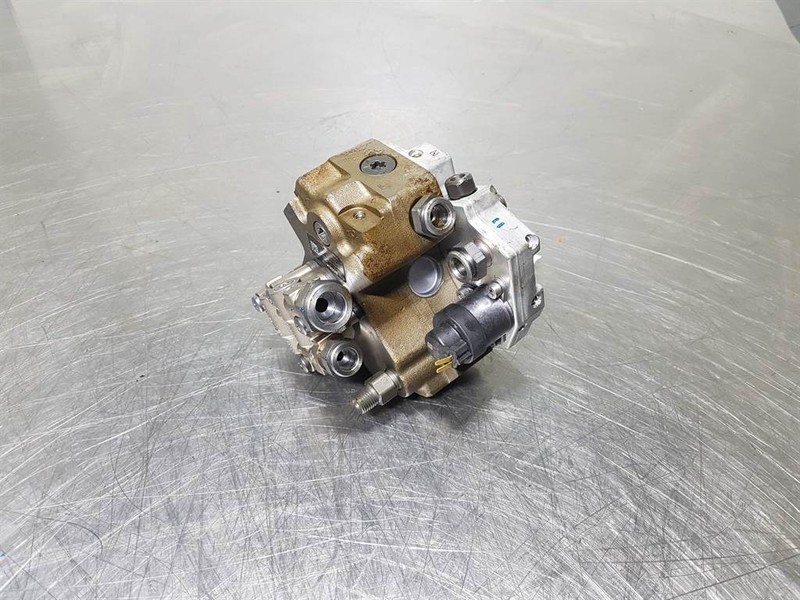 Bosch 5801633945-Fuel pump/Kraftstoffpumpe/Brandstofpomp - Двигател и части за Строителна техника: снимка 3 Bosch 5801633945-Fuel pump/Kraftstoffpumpe/Brandstofpomp - Двигател и части за Строителна техника: снимка 3
