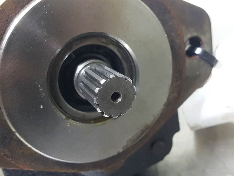 Casappa KP30.34-A8K9-45/PLP20.11,2-LGE-79918930-Gearpump - Хидравлика за Строителна техника: снимка 4 Casappa KP30.34-A8K9-45/PLP20.11,2-LGE-79918930-Gearpump - Хидравлика за Строителна техника: снимка 4