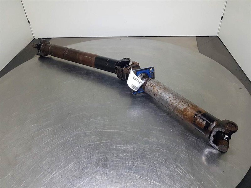 Case 621D - Propshaft/Gelenkwelle/Cardanas - Ос и части за Строителна техника: снимка 2 Case 621D - Propshaft/Gelenkwelle/Cardanas - Ос и части за Строителна техника: снимка 2