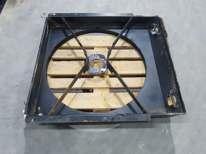 Case 921C -Fan/Lüfterrad/Koelvin - Двигател за Строителна техника: снимка 1 Case 921C -Fan/Lüfterrad/Koelvin - Двигател за Строителна техника: снимка 1