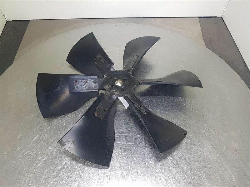 Case 921C - Fan/Lüfterrad/Koelvin - Двигател за Строителна техника: снимка 1 Case 921C - Fan/Lüfterrad/Koelvin - Двигател за Строителна техника: снимка 1