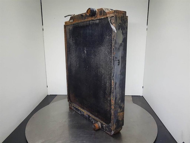 Case 921C-Modine 395586A1-Cooler/Kühler/Koeler - Двигател за Строителна техника: снимка 2 Case 921C-Modine 395586A1-Cooler/Kühler/Koeler - Двигател за Строителна техника: снимка 2
