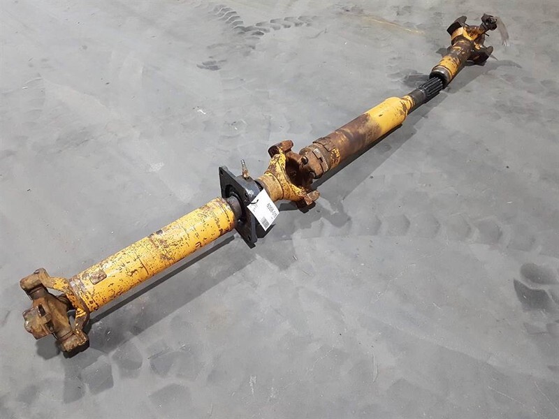 Case 921C - Propshaft/Gelenkwelle/Cardanas - Ос и части за Строителна техника: снимка 2 Case 921C - Propshaft/Gelenkwelle/Cardanas - Ос и части за Строителна техника: снимка 2