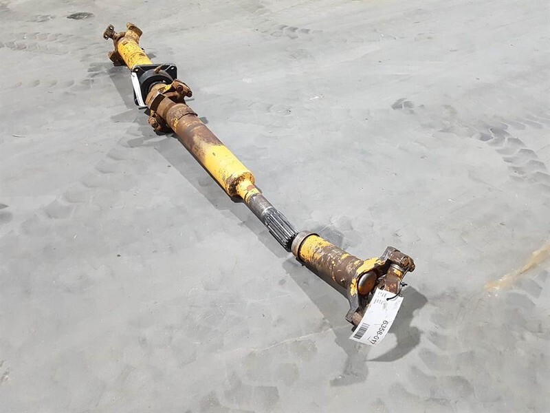 Case 921C - Propshaft/Gelenkwelle/Cardanas - Ос и части за Строителна техника: снимка 4 Case 921C - Propshaft/Gelenkwelle/Cardanas - Ос и части за Строителна техника: снимка 4
