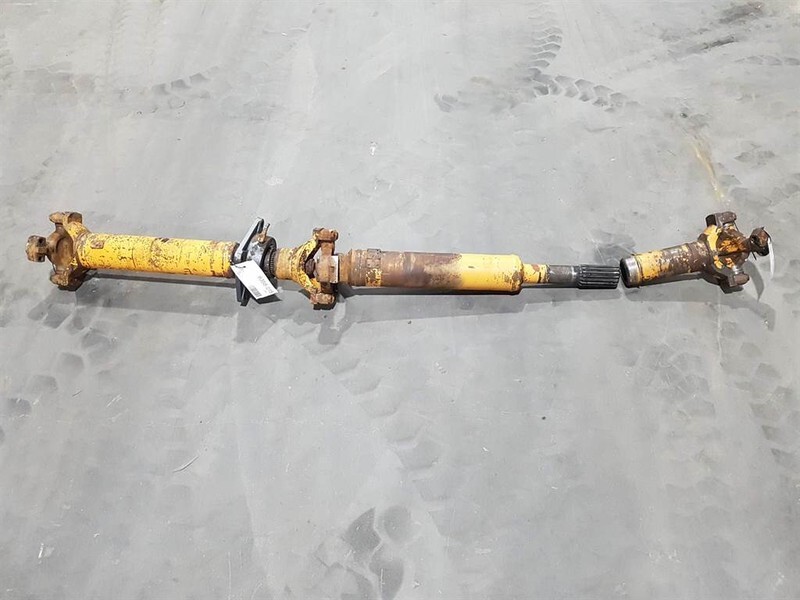 Case 921C - Propshaft/Gelenkwelle/Cardanas - Ос и части за Строителна техника: снимка 1 Case 921C - Propshaft/Gelenkwelle/Cardanas - Ос и части за Строителна техника: снимка 1