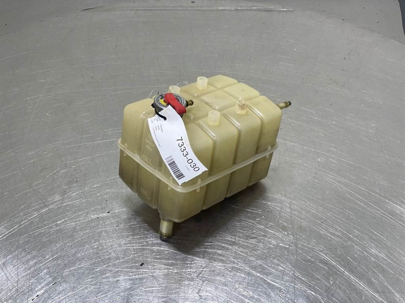 Cat 924G-227-0103-Expansion tank/Ausgleichsbehälter - Двигател за Строителна техника: снимка 1 Cat 924G-227-0103-Expansion tank/Ausgleichsbehälter - Двигател за Строителна техника: снимка 1