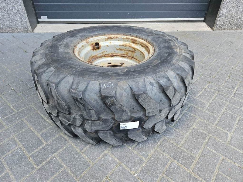 DUNLOP 455/70-R20 (17.5/70R20) - Tire/Reifen/Band - Гуми и джанти за Строителна техника: снимка 1 DUNLOP 455/70-R20 (17.5/70R20) - Tire/Reifen/Band - Гуми и джанти за Строителна техника: снимка 1