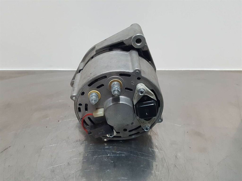 Deutz 28V 27A - Alternator/Lichtmaschine/Dynamo - Двигател за Строителна техника: снимка 5 Deutz 28V 27A - Alternator/Lichtmaschine/Dynamo - Двигател за Строителна техника: снимка 5