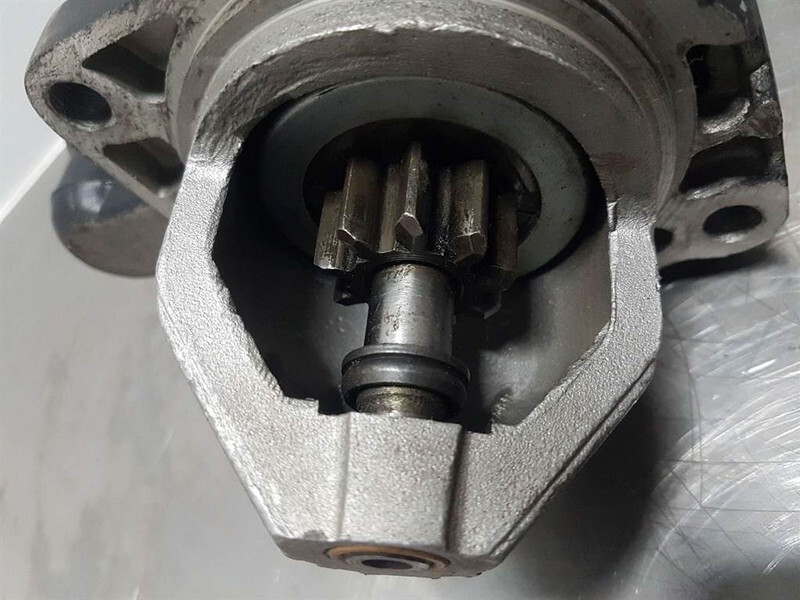 Deutz 912/913-12V 9T 2,7KW-Starter/Anlasser/Startmotor - Двигател за Строителна техника: снимка 4 Deutz 912/913-12V 9T 2,7KW-Starter/Anlasser/Startmotor - Двигател за Строителна техника: снимка 4
