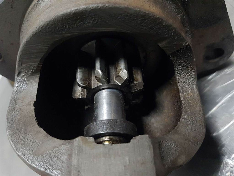 Deutz 912/913-12V 9T 3,0KW-Starter/Anlasser/Startmotor - Двигател за Строителна техника: снимка 4 Deutz 912/913-12V 9T 3,0KW-Starter/Anlasser/Startmotor - Двигател за Строителна техника: снимка 4