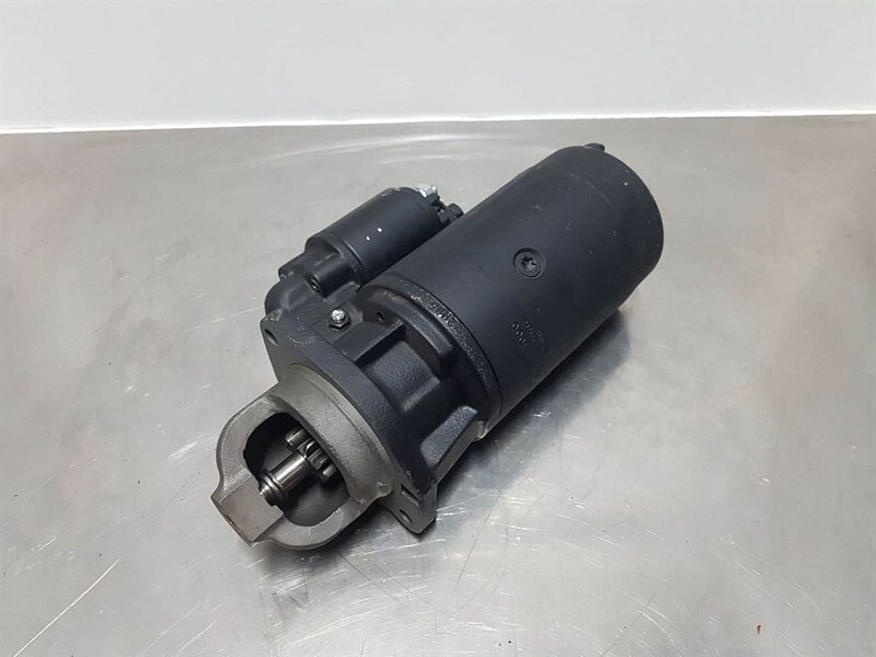 Deutz 912/913-24V 9T 4,0KW-Starter/Anlasser/Startmotor - Двигател за Строителна техника: снимка 1 Deutz 912/913-24V 9T 4,0KW-Starter/Anlasser/Startmotor - Двигател за Строителна техника: снимка 1