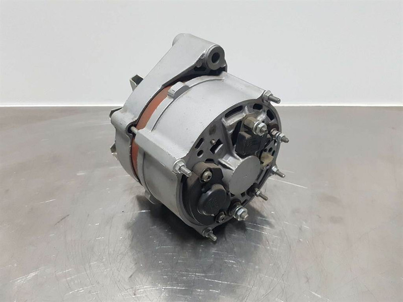 Deutz 913/1013-28V 55A-Alternator/Lichtmaschine/Dynamo - Двигател за Строителна техника: снимка 4 Deutz 913/1013-28V 55A-Alternator/Lichtmaschine/Dynamo - Двигател за Строителна техника: снимка 4
