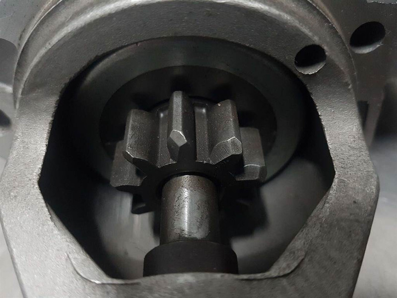 Deutz BF6M1013-12V 9T 2,3KW-Starter/Anlasser/Startmotor - Двигател за Строителна техника: снимка 4 Deutz BF6M1013-12V 9T 2,3KW-Starter/Anlasser/Startmotor - Двигател за Строителна техника: снимка 4