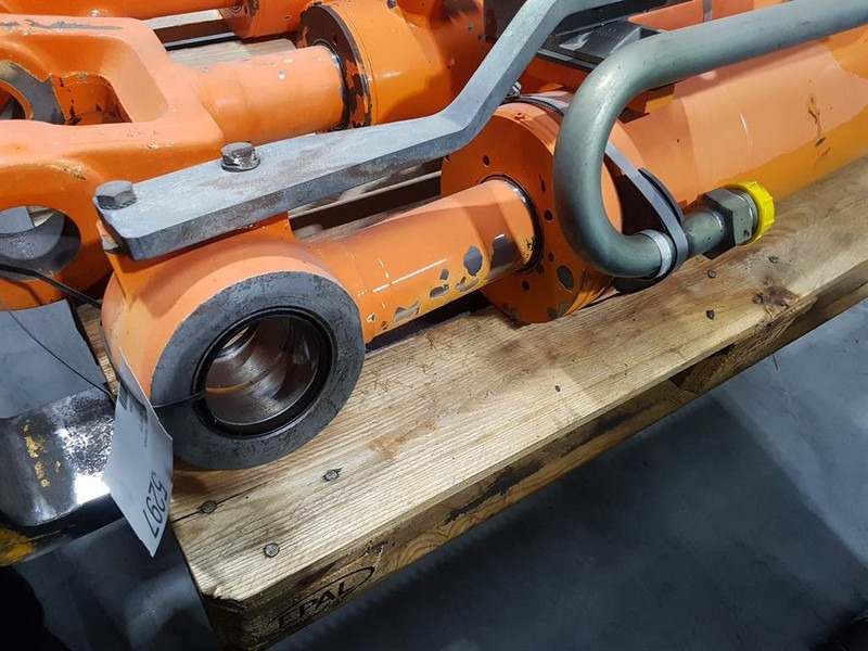FIAT-HITACHI W 170 - Lifting cylinder/Hubzylinder/Hefcilinder - Хидравлика: снимка 5 FIAT-HITACHI W 170 - Lifting cylinder/Hubzylinder/Hefcilinder - Хидравлика: снимка 5