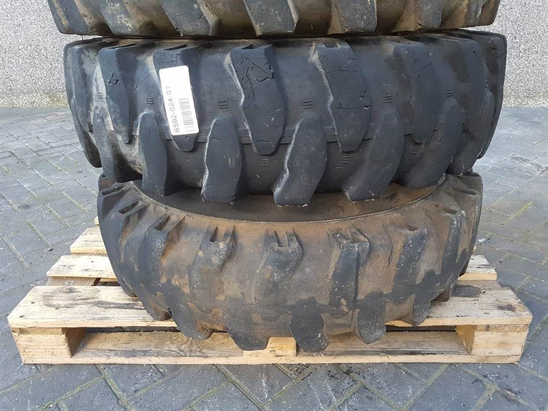 Furukawa W725LS-10.00-20-Tire/Reifen/Band - Гуми и джанти за Строителна техника: снимка 2 Furukawa W725LS-10.00-20-Tire/Reifen/Band - Гуми и джанти за Строителна техника: снимка 2