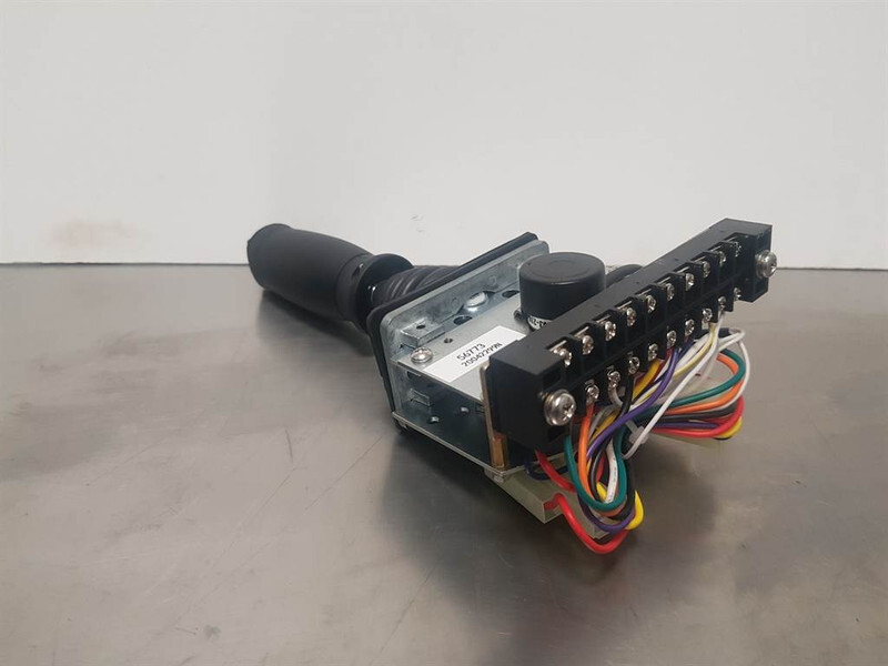 Genie 56773GT - Joystick/Steuergriff/Bedieningshendel - Електрическа система за Строителна техника: снимка 3 Genie 56773GT - Joystick/Steuergriff/Bedieningshendel - Електрическа система за Строителна техника: снимка 3
