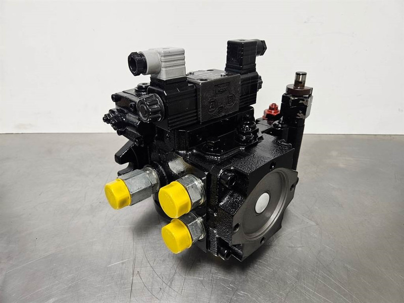 Giant 451T-Bondioli& Pavesi M4PV28-28-Drive pump/Rijpomp - Хидравлика за Строителна техника: снимка 5 Giant 451T-Bondioli& Pavesi M4PV28-28-Drive pump/Rijpomp - Хидравлика за Строителна техника: снимка 5