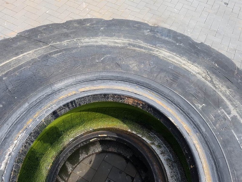 Goodyear 23.5-25 - Tyre/Reifen/Band - Гума за Строителна техника: снимка 3 Goodyear 23.5-25 - Tyre/Reifen/Band - Гума за Строителна техника: снимка 3