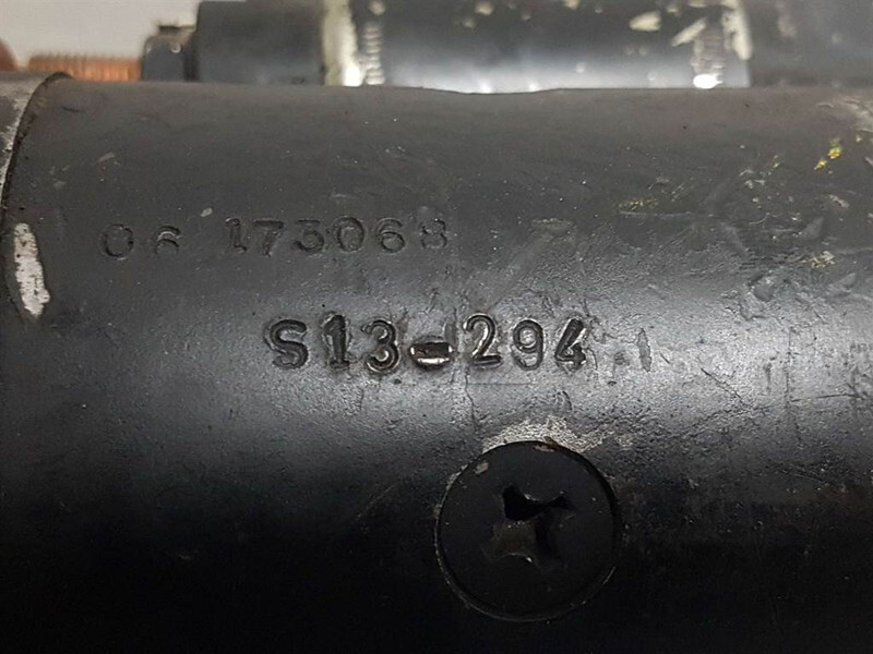 Hitachi 12V 15T 2,5KW - Starter/Anlasser/Startmotor - Двигател за Строителна техника: снимка 5 Hitachi 12V 15T 2,5KW - Starter/Anlasser/Startmotor - Двигател за Строителна техника: снимка 5