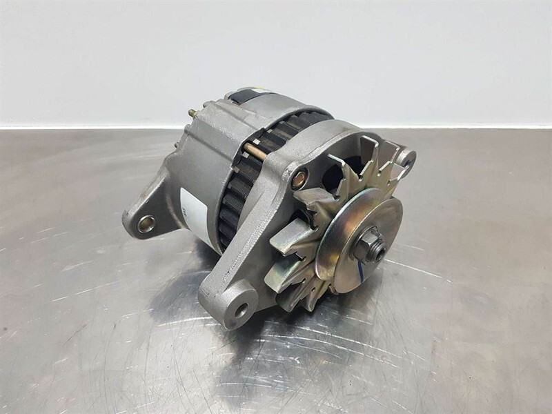 Hitachi 14V 55A-Alternator/Lichtmaschine/Dynamo - Двигател за Строителна техника: снимка 1 Hitachi 14V 55A-Alternator/Lichtmaschine/Dynamo - Двигател за Строителна техника: снимка 1