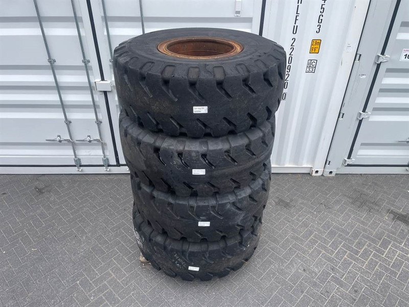 Hyundai HL740-9-Michelin 20.5R25-Tire/Reifen/Band - Гуми и джанти за Строителна техника: снимка 2 Hyundai HL740-9-Michelin 20.5R25-Tire/Reifen/Band - Гуми и джанти за Строителна техника: снимка 2