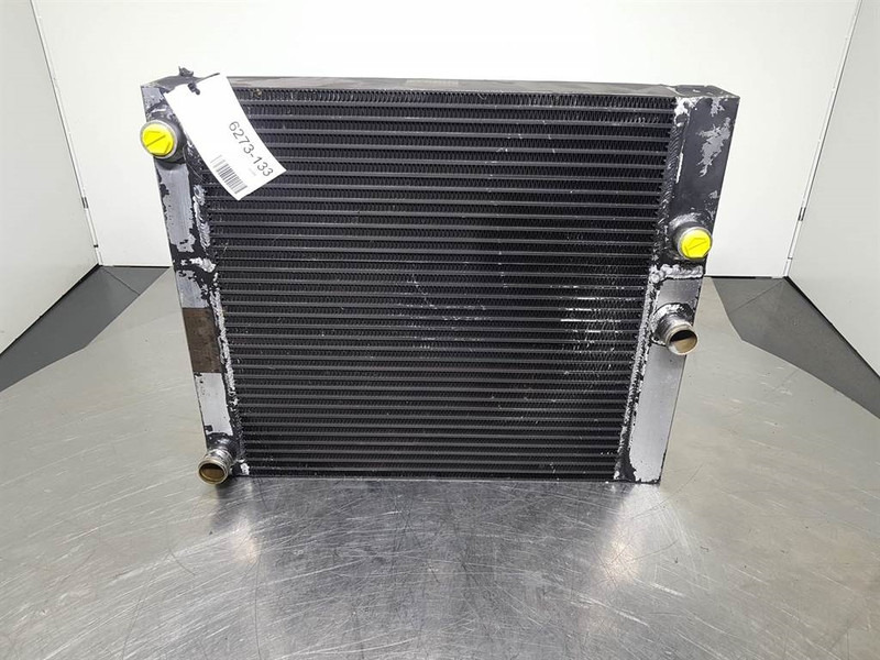 JCB 30/926624-AKG 4123.104.0000-Cooler/Kühler/Koeler - Двигател и части за Строителна техника: снимка 1 JCB 30/926624-AKG 4123.104.0000-Cooler/Kühler/Koeler - Двигател и части за Строителна техника: снимка 1