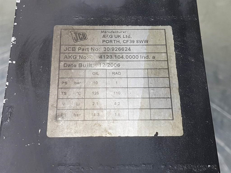 JCB 30/926624-AKG 4123.104.0000-Cooler/Kühler/Koeler - Двигател и части за Строителна техника: снимка 4 JCB 30/926624-AKG 4123.104.0000-Cooler/Kühler/Koeler - Двигател и части за Строителна техника: снимка 4