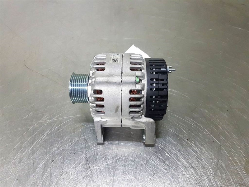 JCB 320/08611-28V 55A-Alternator/Lichtmaschine/Dynamo - Двигател за Строителна техника: снимка 2 JCB 320/08611-28V 55A-Alternator/Lichtmaschine/Dynamo - Двигател за Строителна техника: снимка 2