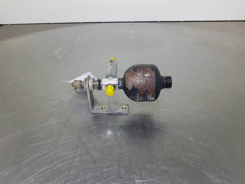 JCB 426E AGRI HT-Hydac SBO100-0,24E1/663U-Accumulator - Хидравлика за Строителна техника: снимка 1 JCB 426E AGRI HT-Hydac SBO100-0,24E1/663U-Accumulator - Хидравлика за Строителна техника: снимка 1