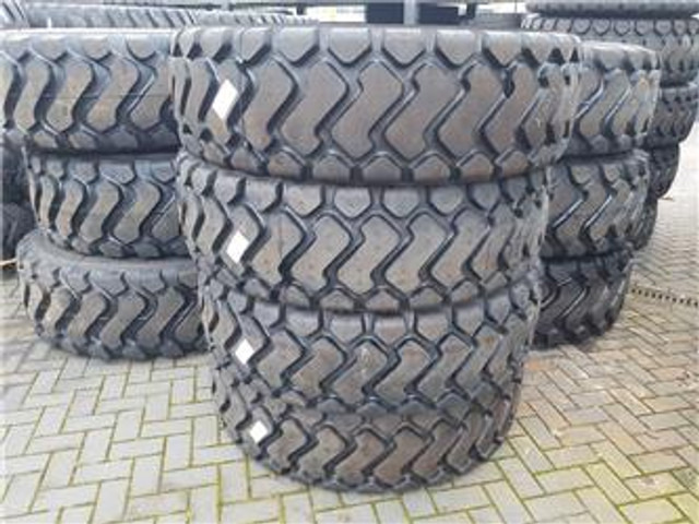 KING Rock 17.5R25-Tire/Reifen/Band - Гума за Строителна техника: снимка 1 KING Rock 17.5R25-Tire/Reifen/Band - Гума за Строителна техника: снимка 1