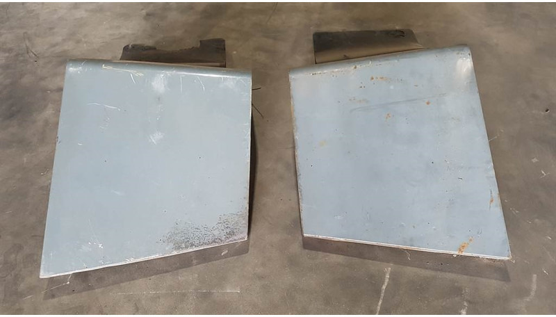 Калник за Строителна техника Komatsu WA 270 - 3 - Fender/Kotflügel/Spatbord: снимка 6 Калник за Строителна техника Komatsu WA 270 - 3 - Fender/Kotflügel/Spatbord: снимка 6