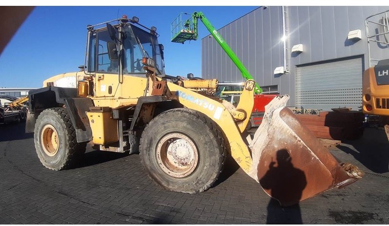 Komatsu WA 320 - 5H (For parts) - Колесен товарач: снимка 2 Komatsu WA 320 - 5H (For parts) - Колесен товарач: снимка 2