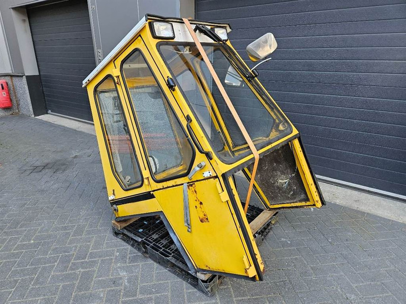 Kramer 512SL - Cabin/Kabine/Cabine - Кабина и интериор за Строителна техника: снимка 3 Kramer 512SL - Cabin/Kabine/Cabine - Кабина и интериор за Строителна техника: снимка 3