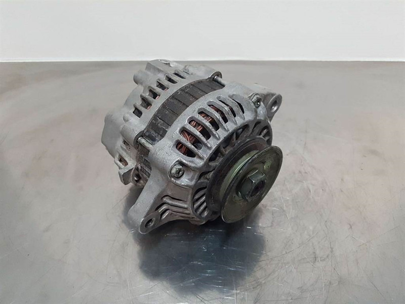 Kubota 12V 60A-A1TA1777-Alternator/Lichtmaschine/Dynamo - Двигател за Строителна техника: снимка 1 Kubota 12V 60A-A1TA1777-Alternator/Lichtmaschine/Dynamo - Двигател за Строителна техника: снимка 1
