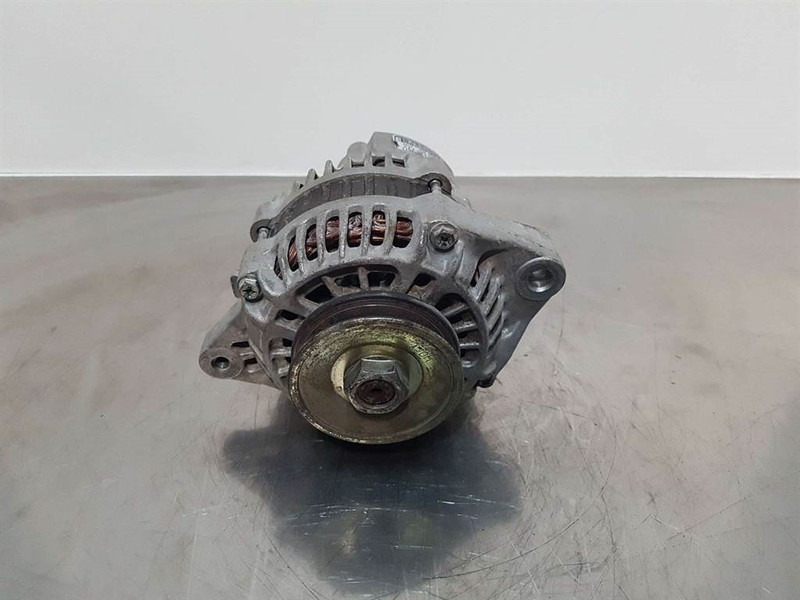 Kubota 12V 60A-A1TA1777-Alternator/Lichtmaschine/Dynamo - Двигател за Строителна техника: снимка 2 Kubota 12V 60A-A1TA1777-Alternator/Lichtmaschine/Dynamo - Двигател за Строителна техника: снимка 2