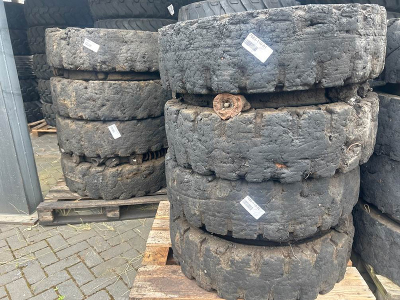 Liebherr A934C-12.00-20-Tire/Reifen/Band - Гуми и джанти за Строителна техника: снимка 1 Liebherr A934C-12.00-20-Tire/Reifen/Band - Гуми и джанти за Строителна техника: снимка 1