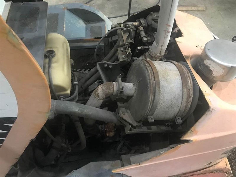 Liebherr L 544 (For parts) - Колесен товарач: снимка 3 Liebherr L 544 (For parts) - Колесен товарач: снимка 3