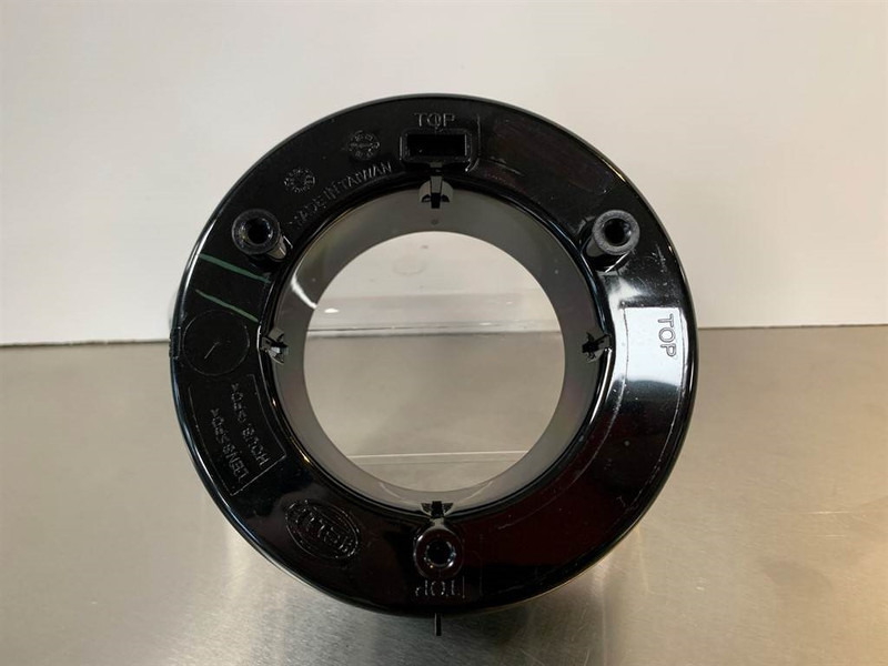 Liebherr LH - 10665277 - Light/Leuchte/Verlichting - Светлина/ Осветление за Строителна техника: снимка 2 Liebherr LH - 10665277 - Light/Leuchte/Verlichting - Светлина/ Осветление за Строителна техника: снимка 2