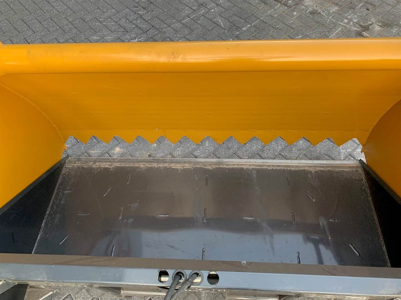 MAMMUT SB 195 M - Silage cutter/Silageschneider - Оборудване за силаж: снимка 5 MAMMUT SB 195 M - Silage cutter/Silageschneider - Оборудване за силаж: снимка 5
